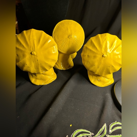 VTG MCM Chalkware set of 3 Asian figurines. Light surface damage on all 3. - Picture 6 of 9